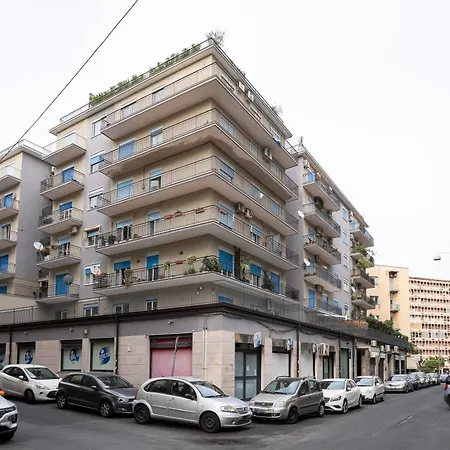 Apartment Etna